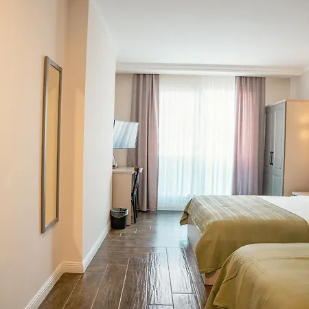 Koi Hotel *