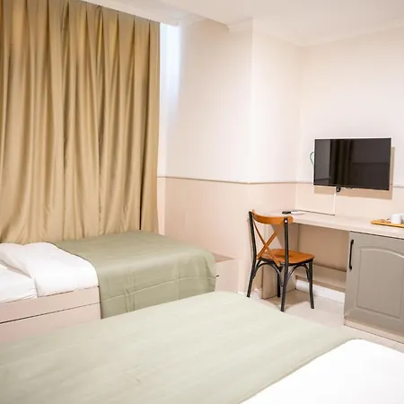 Koi Hotel *